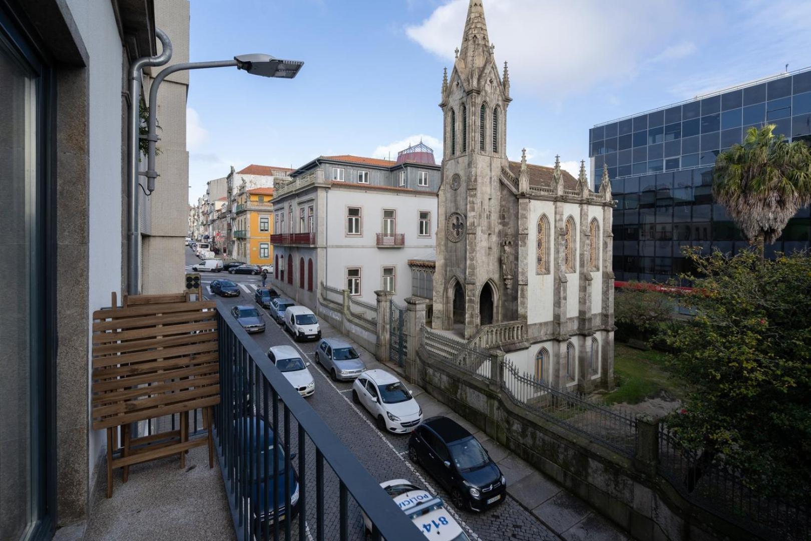 Guestready - Modern 2-Bedroom Apt In Cedofeita Porto Exteriér fotografie